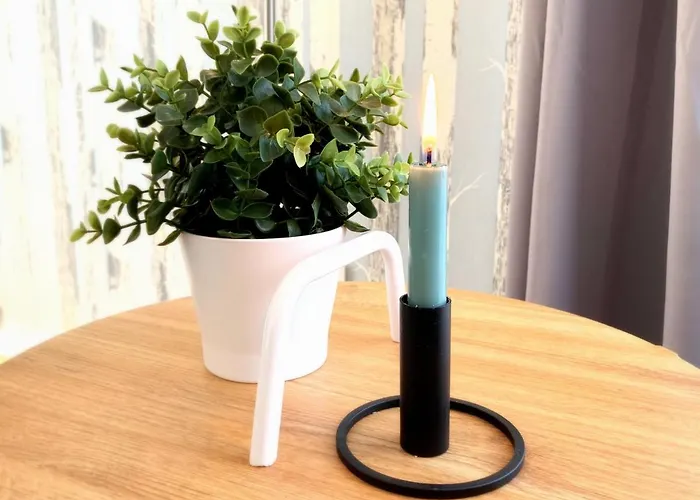 Moderne Mit Bodentiefer Dusche, Waschmaschine Und Küche - Hoffi * Leipzig