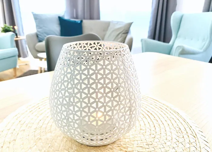 Moderne Mit Bodentiefer Dusche, Waschmaschine Und Küche - Hoffi Apartamento Leipzig