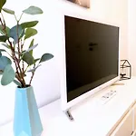 Apartment Moderne Mit Bodentiefer Dusche, Waschmaschine Und Kueche - 
