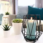 Moderne Mit Bodentiefer Dusche, Waschmaschine Und Kueche - 