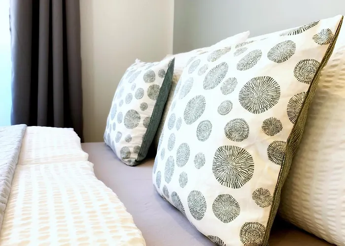 Appartement Moderne Mit Bodentiefer Dusche, Waschmaschine Und Kueche - 